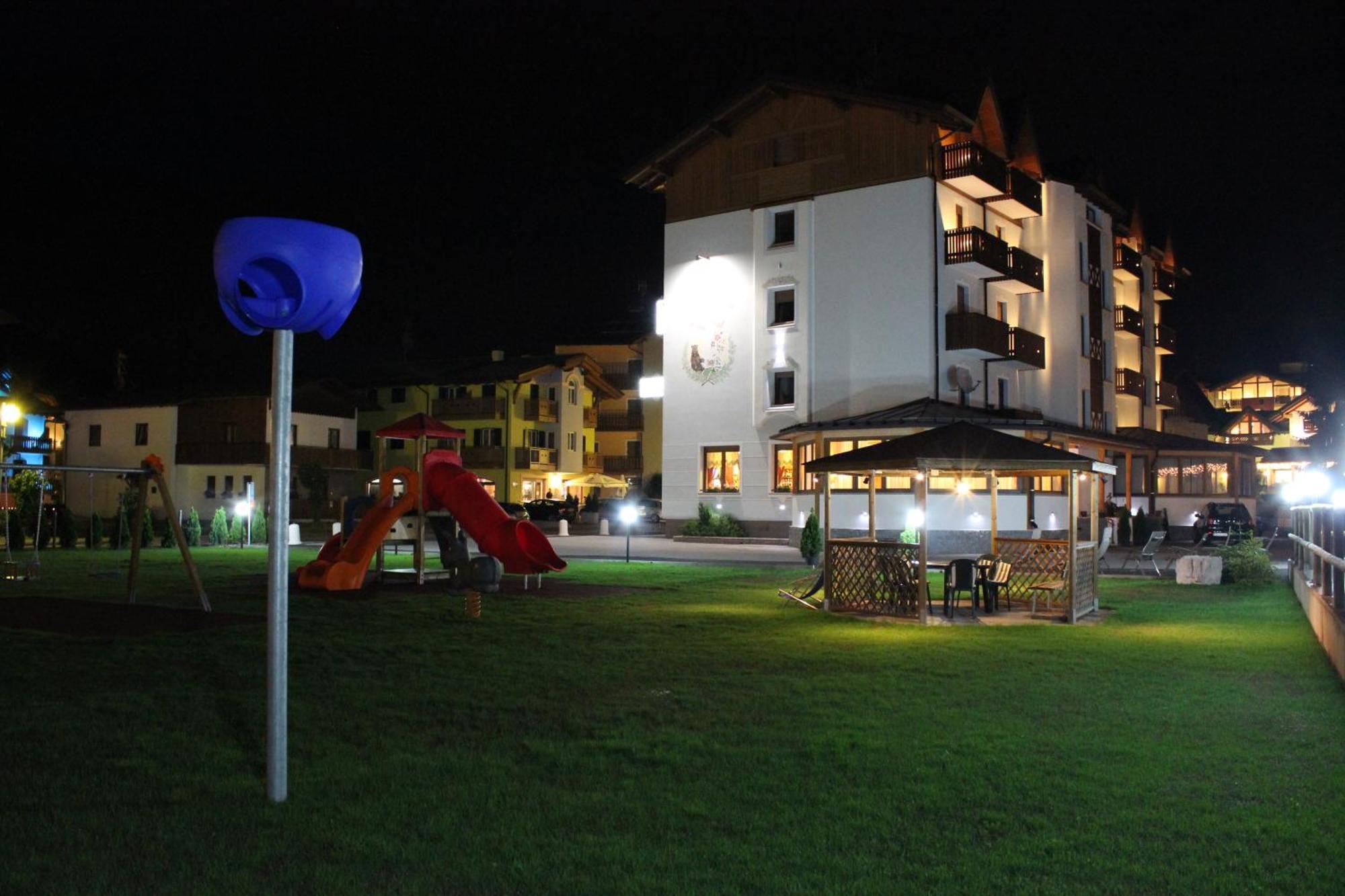 Hotel Rosa Alpina Andalo Exterior foto