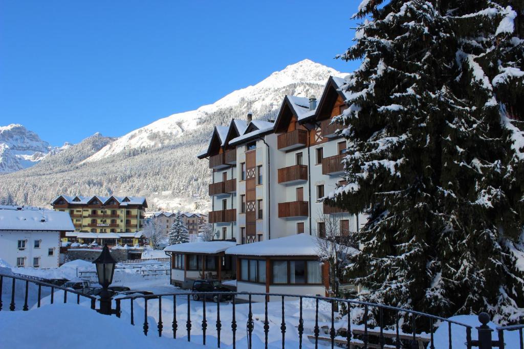 Hotel Rosa Alpina Andalo Exterior foto